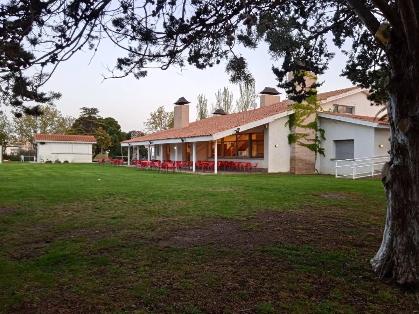 Albergue Zaragoza Camping Exterior photo