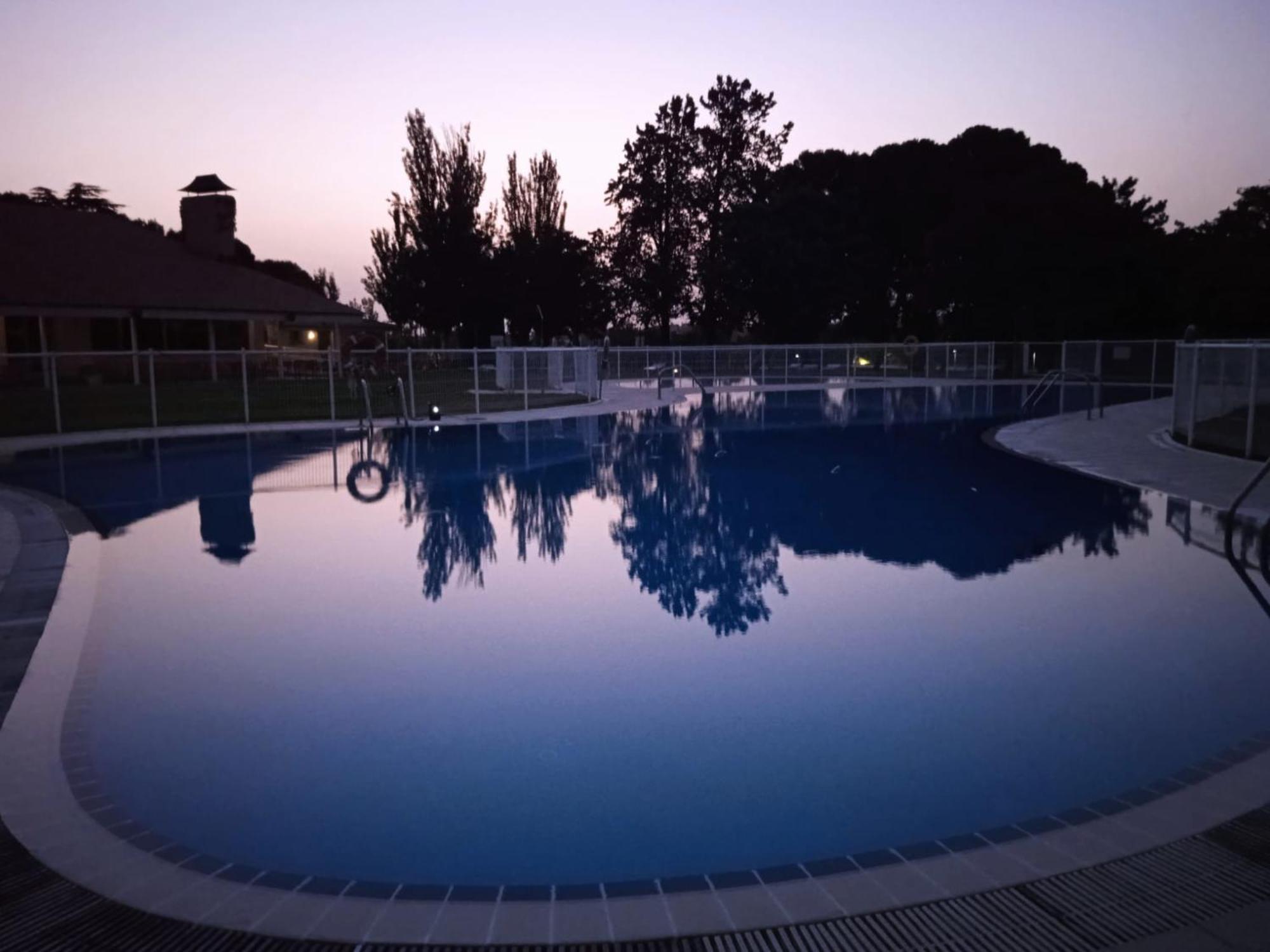 Albergue Zaragoza Camping Exterior photo